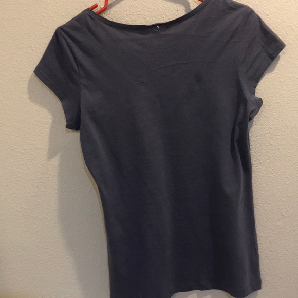 H&M basic tee - Picture 3 of 4